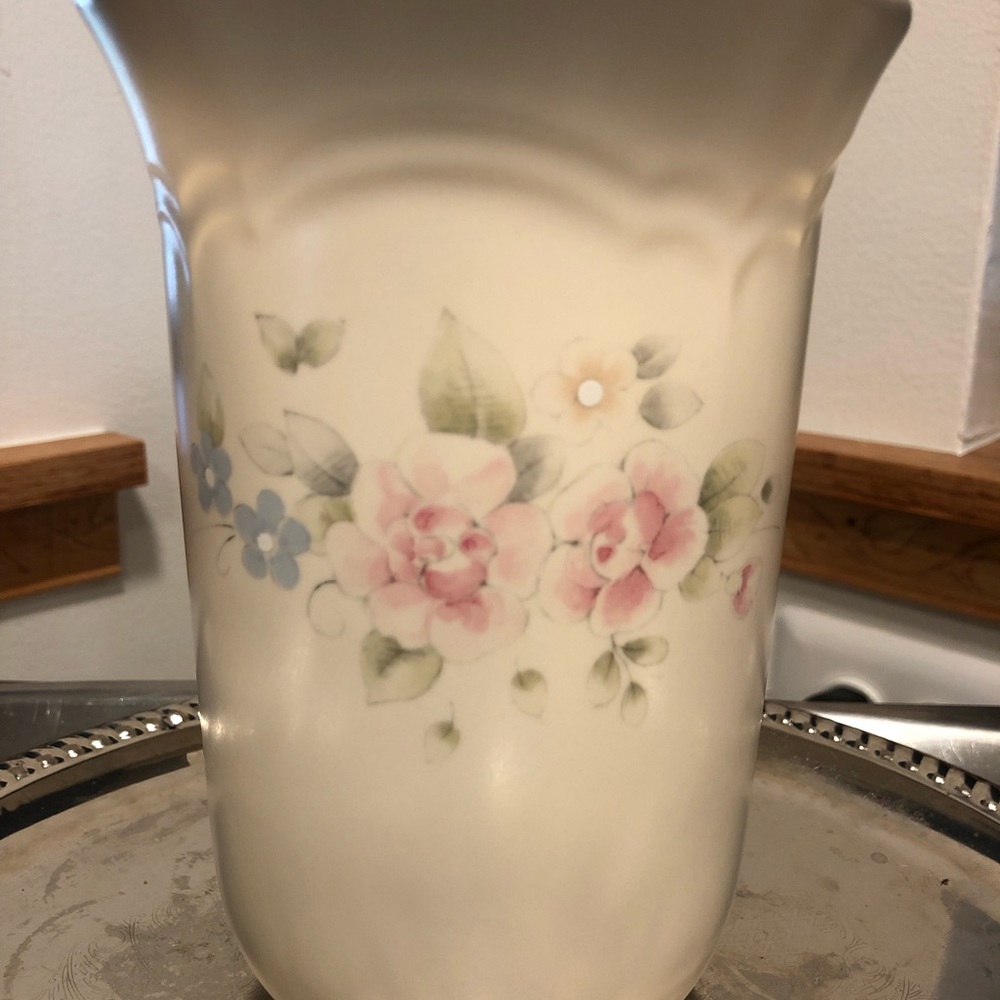PFALTZGRAFF TEA ROSE STONEWARE UTENSIL CADDY/VASE/ USE W/LADLE DECOR - Picture 1 of 8